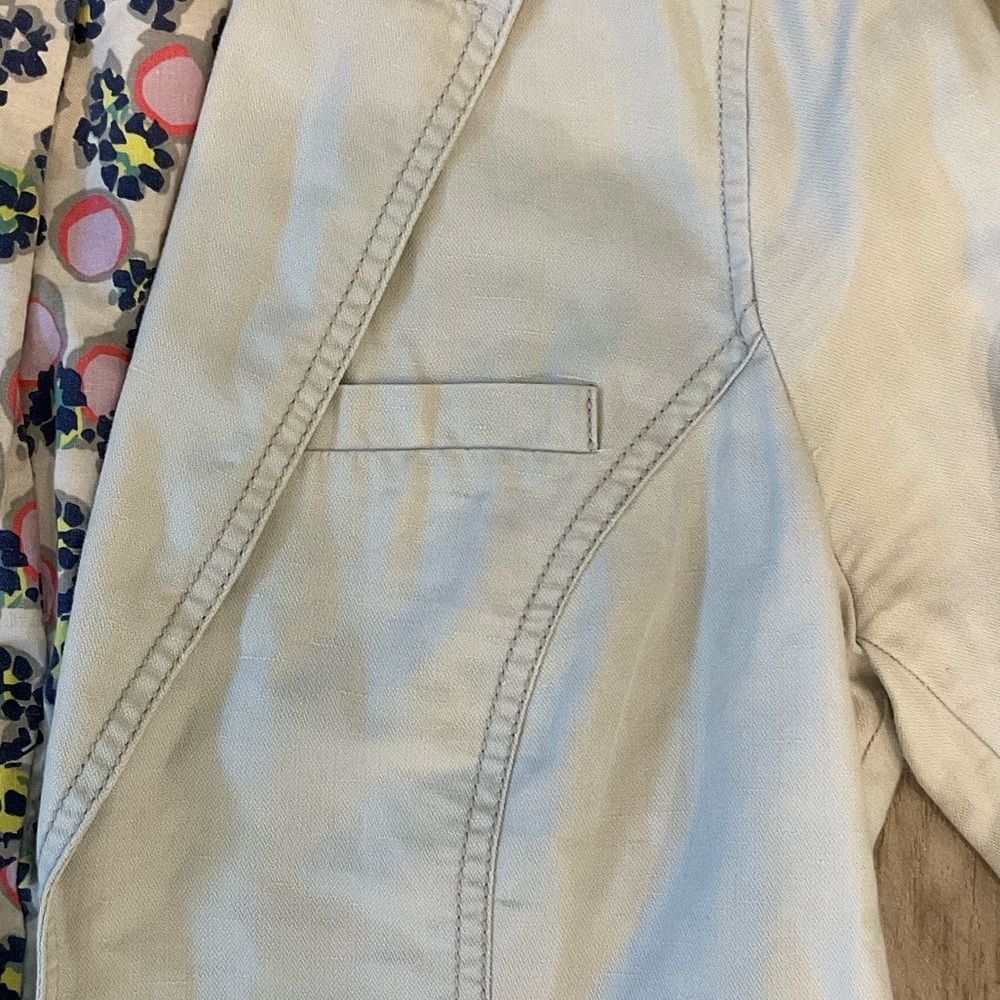 Vintage Boden Light Gray Blazer with Floral Lining Size 4 - Picture 8 of 12